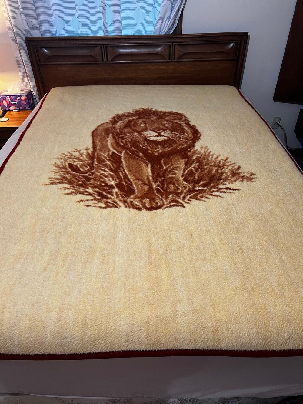 Vintage Lion Reversible Large Throw Blanket Made in Israel Rust Brown Cream RARE